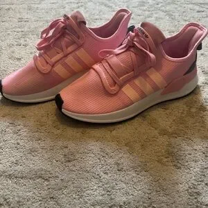 adidas | Shoes | Adidas Pink Sneakers Modern Comfort  display picture 2